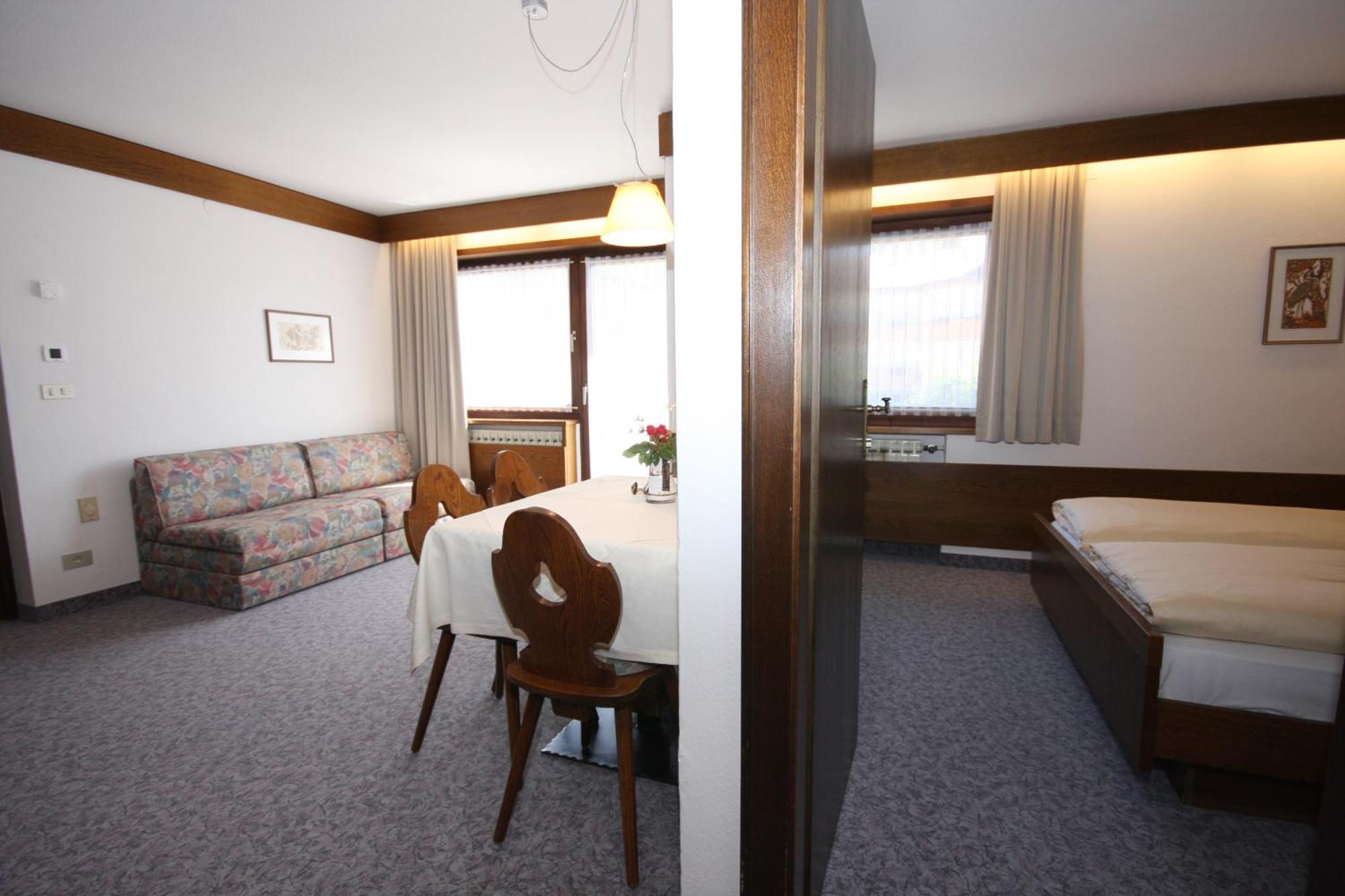 Apartments Residence Alta Badia Кольфоско Номер фото